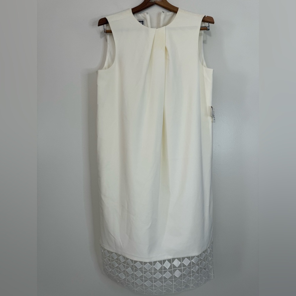 Ann Klein NWT Ivory  Sleeveless Dress with hem accent in size 12
